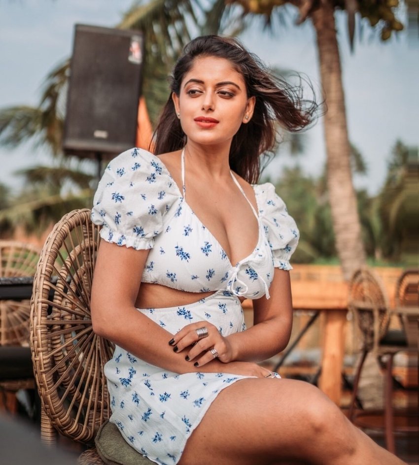Sneha Paul Bio | Age | Web Series List | Height | Weight | Family | & More